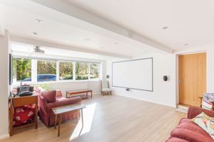 Photo 16- click for photo gallery